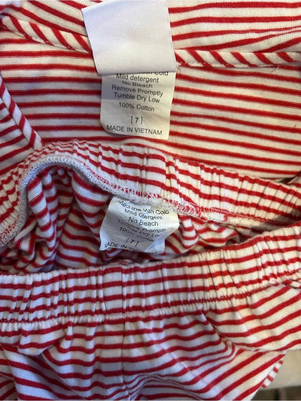 Stitchy Fish Girls Size 7 Santa Christmas Striped Ruffle Pajama Set
